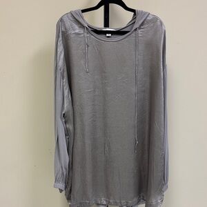 Cozy Gray Women's Hooded Top